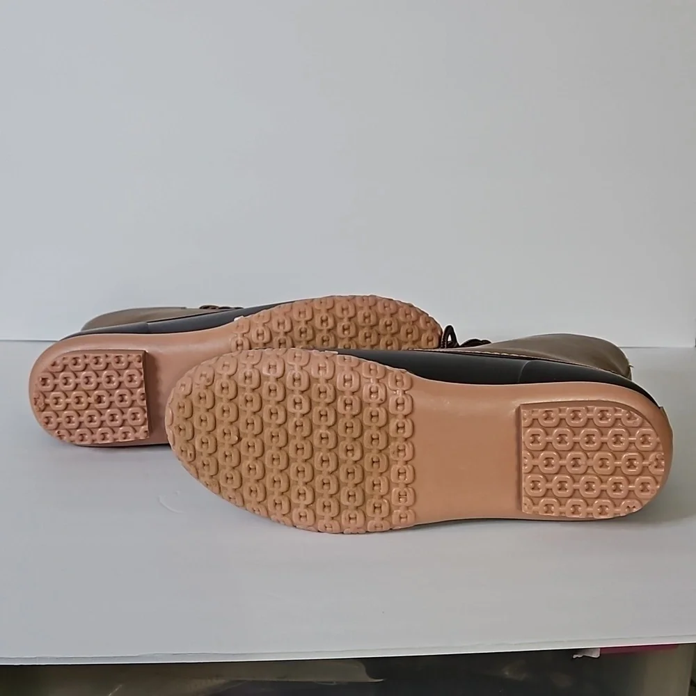 Remington Waterproof Duck  Boots  Men's 9M Tan NIB